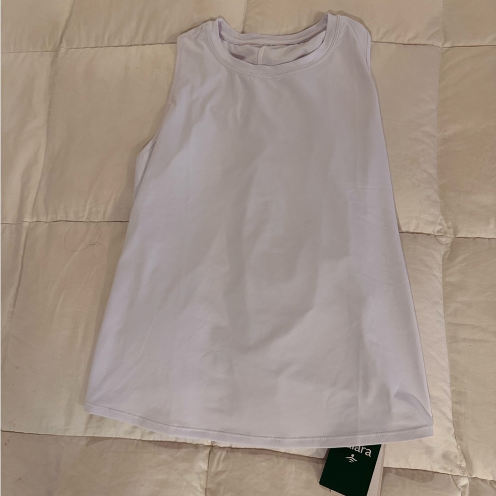 HALARA White Sleeveless Top